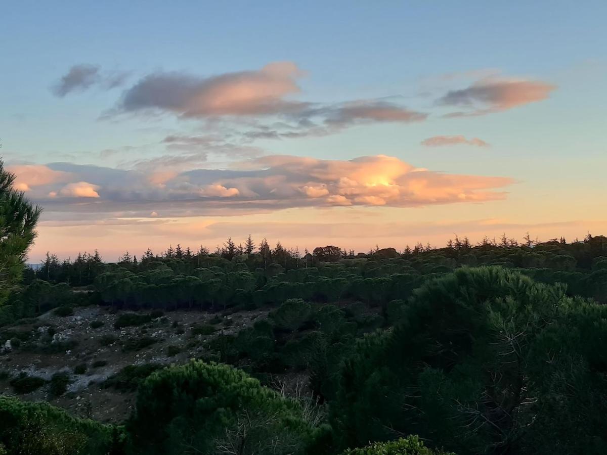 Maison avec vue sur la mer et avec piscine à Fitou Esterno foto